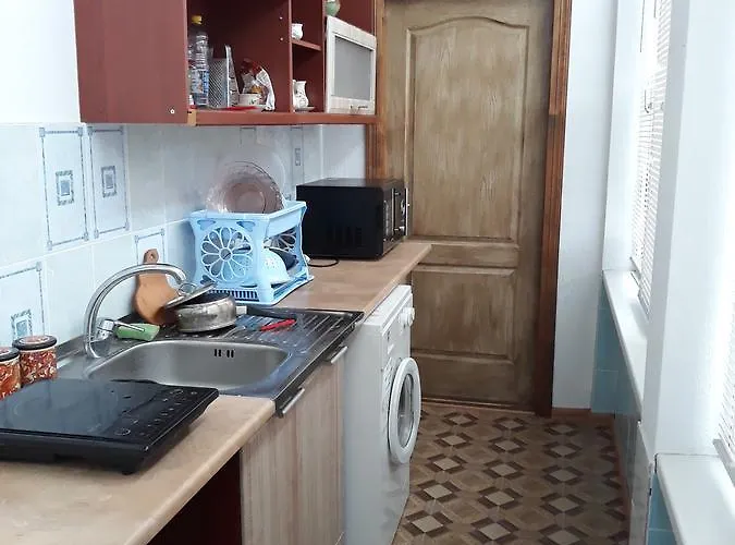 сонячна *